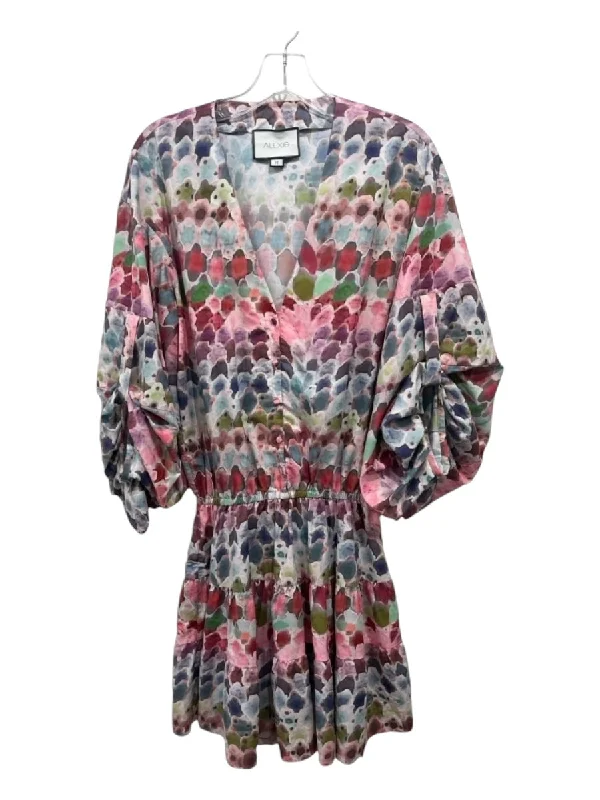 Smocked maxi dressesSmocked midi dressesSmocked mini dressesUV protection sweatersWomen's Patagonia jacketsAlexis Size M Multi Polyester Half Button Abstract Tiered Dress Floral unclassified dresses