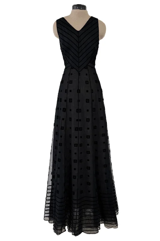 Designer maxi dressesDesigner midi dressesDesigner mini dressesPremium sweatersWomen's streetwear jacketsFabulous Fall 1995 Karl Lagerfeld Runway Black Net Dress w Velvet Detailing Elegant evening unclassified dresses