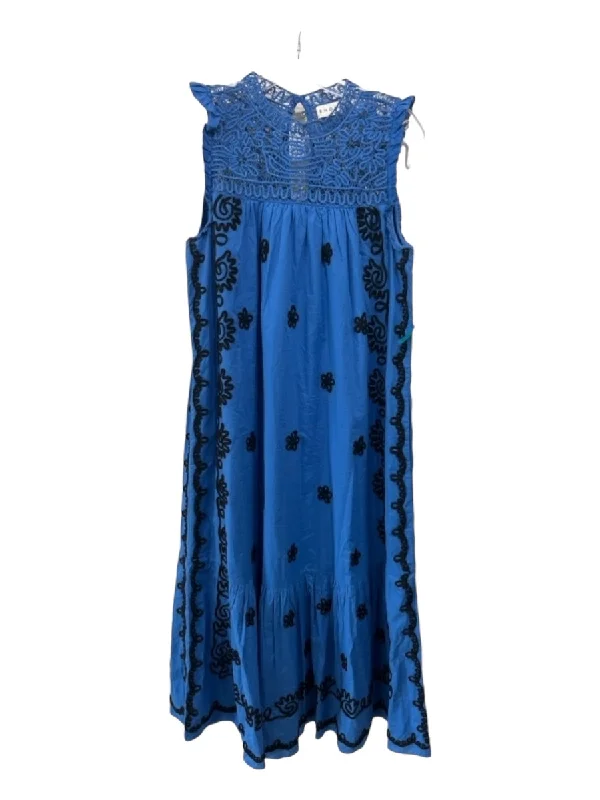 Halter maxi dressesHalter midi dressesHalter mini dressesEco-friendly sweatersWomen's Gucci jacketsRhode Size M Blue & Black Cotton Embroidered sheer neckline Sleeveless Dress Embroidered unclassified dresses