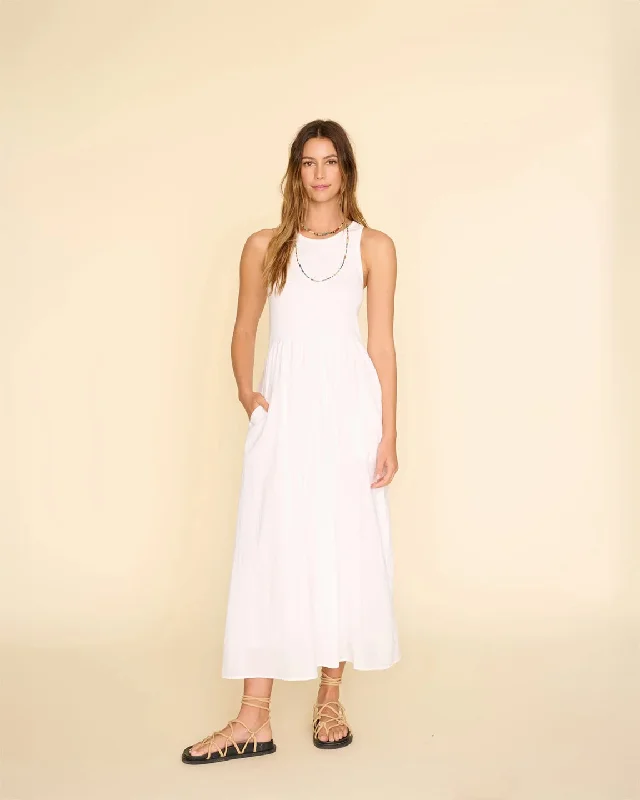 Forever 21 maxi dressesForever 21 midi dressesForever 21 mini dressesNorth Face sweatersWomen's cropped jacketsXirena Flynn Dress in White Casual chic unclassified dresses